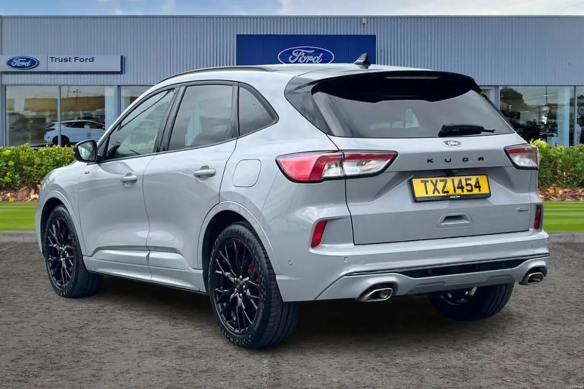 Ford Kuga Graphite Tech Edition - Image 2