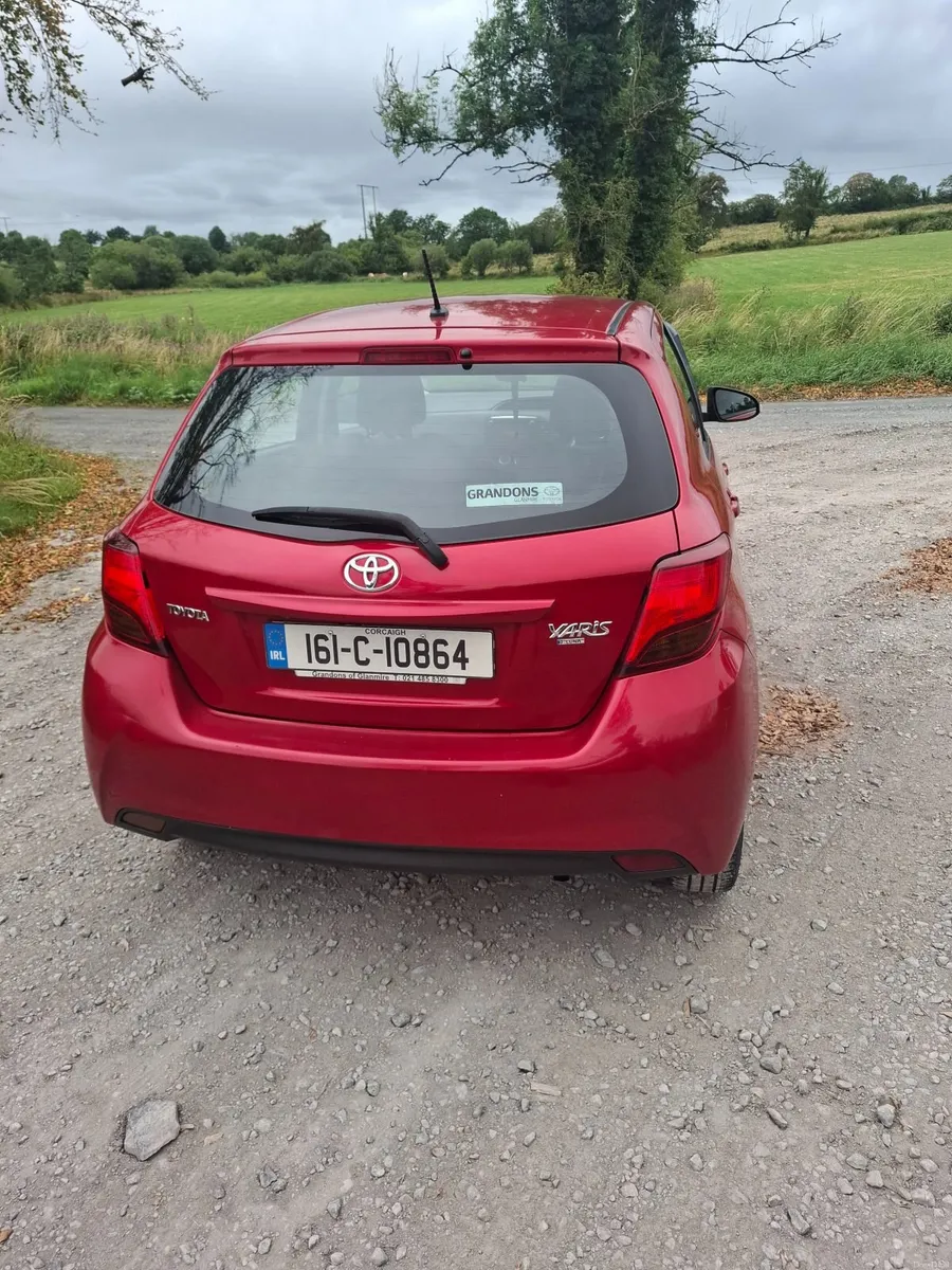Toyota Yaris 2016 - Image 2