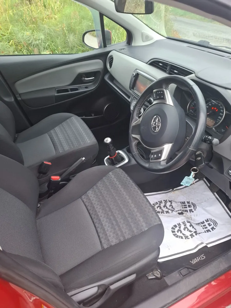 Toyota Yaris 2016 - Image 3