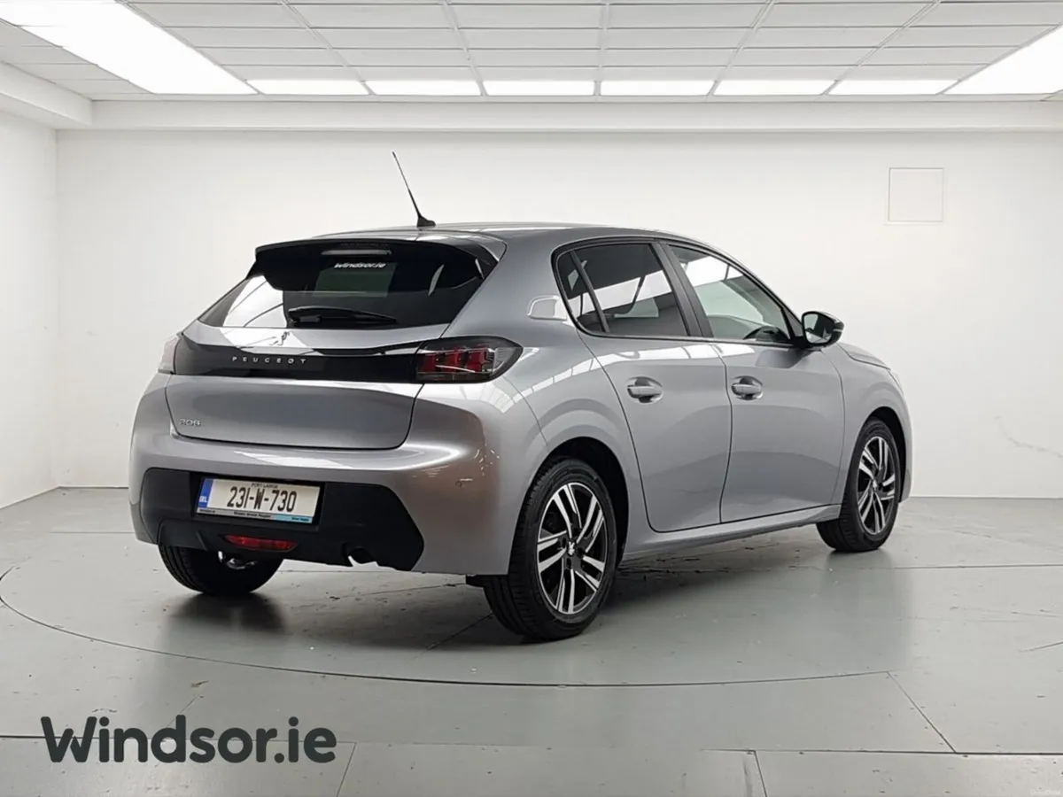 Peugeot 208 1.2 Puretech 75 bhp Active - Image 2