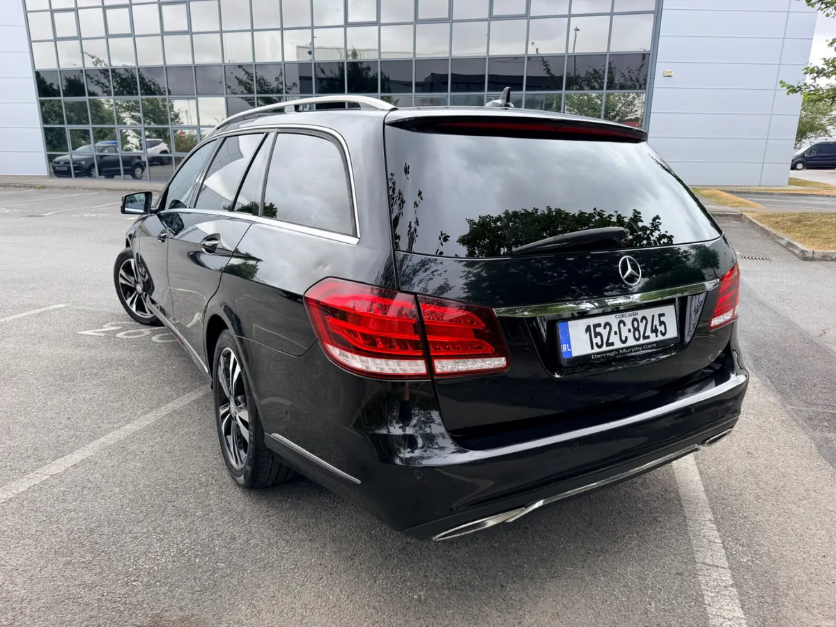 152 Mercedes-Benz E-Class E220 CDI Estate Auto. - Image 5