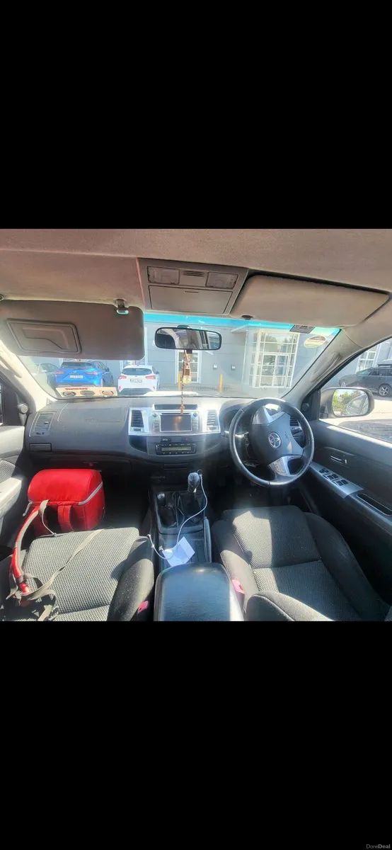 Toyota Hilux - Image 5