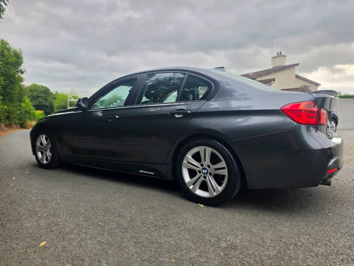 2015 BMW 320D Dynamic Business - Image 3