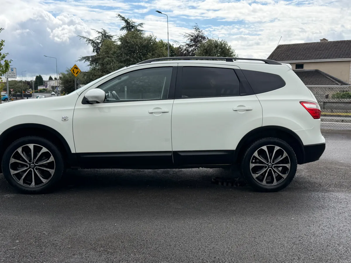 ABSOLUTELY STUNNING Nissan Qashqai+2 2013 - Image 4