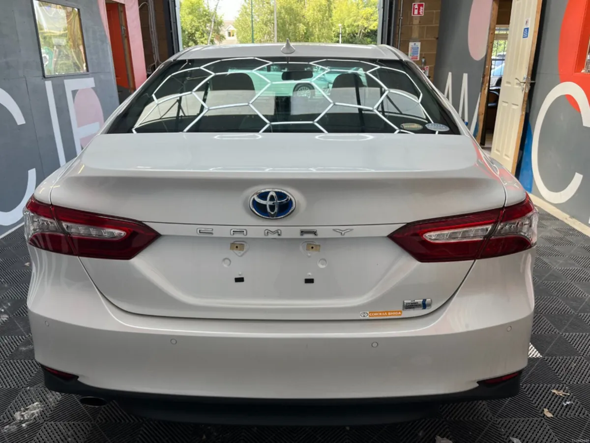 Toyota Camry 2021 TOYOTA CAMRY X 2.5 AUTOMATIC / C - Image 3