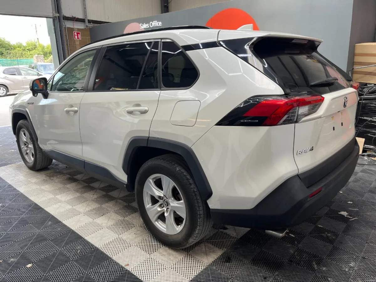 Toyota RAV4 2020 TOYOTA RAV4 HYBRID X 2.5 AUTOMATI - Image 4