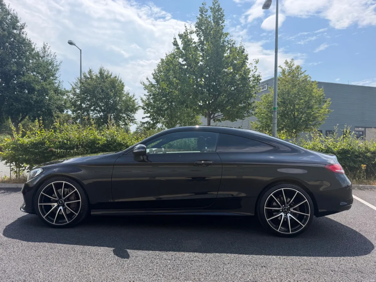 Mercedes-Benz C-Class 2.1 AUTO  AMG LINE PREMIUM P - Image 2