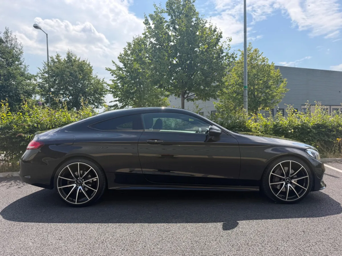 Mercedes-Benz C-Class 2.1 AUTO  AMG LINE PREMIUM P - Image 6