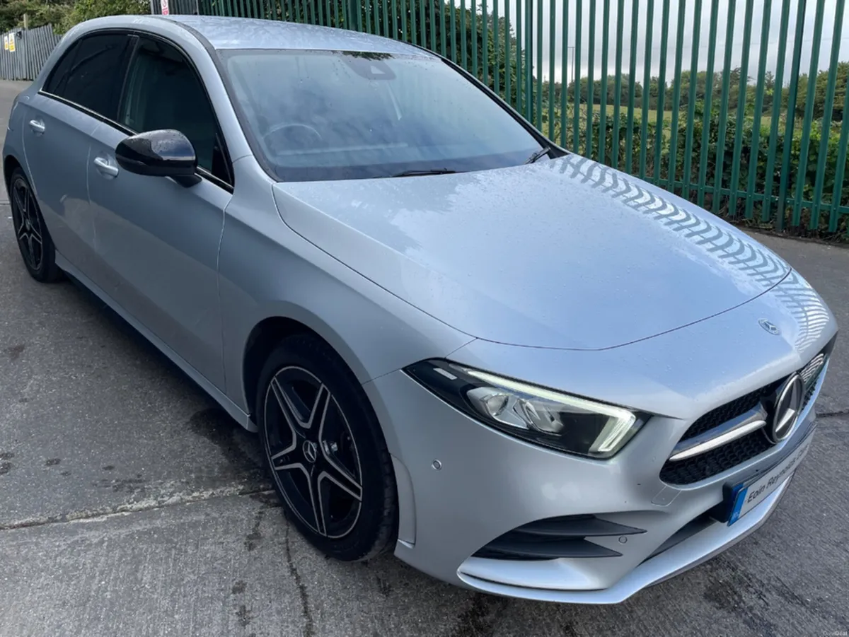 Mercedes-Benz A-Class 250 AMG LINE ED EXECUTIVE E - Image 2