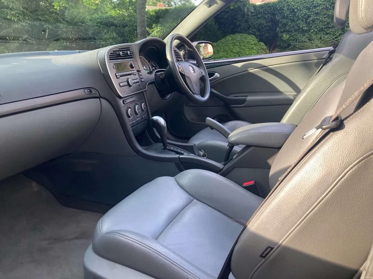 Car - Image 3