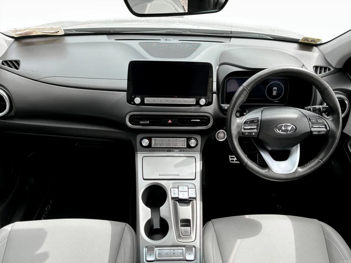 Hyundai Kona Premium EV 64Kwh - Image 6