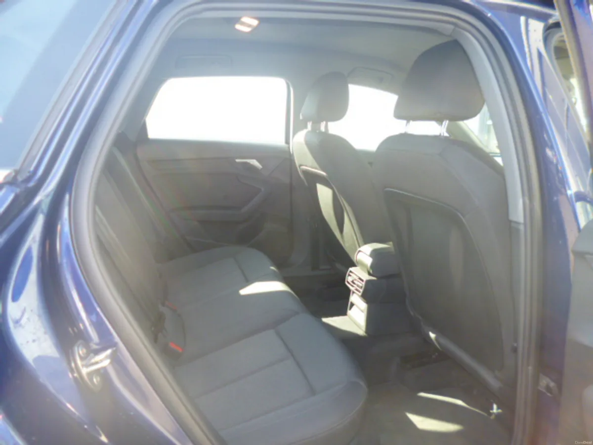 Audi A3 SE Sportback 2.0L 116HP 2024 - Image 5