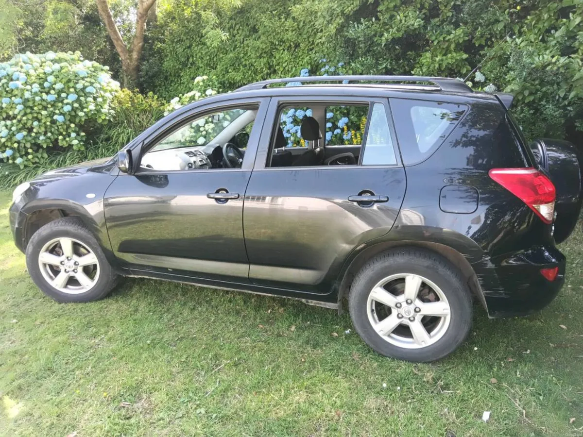 2008 Toyota RAV4 - Image 3