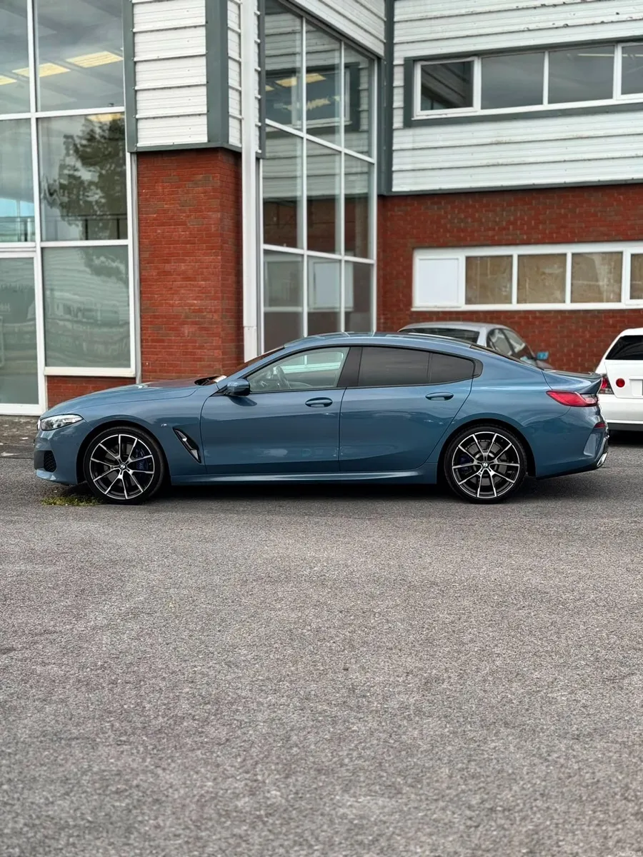 BMW 8-Series 2021 - Image 2