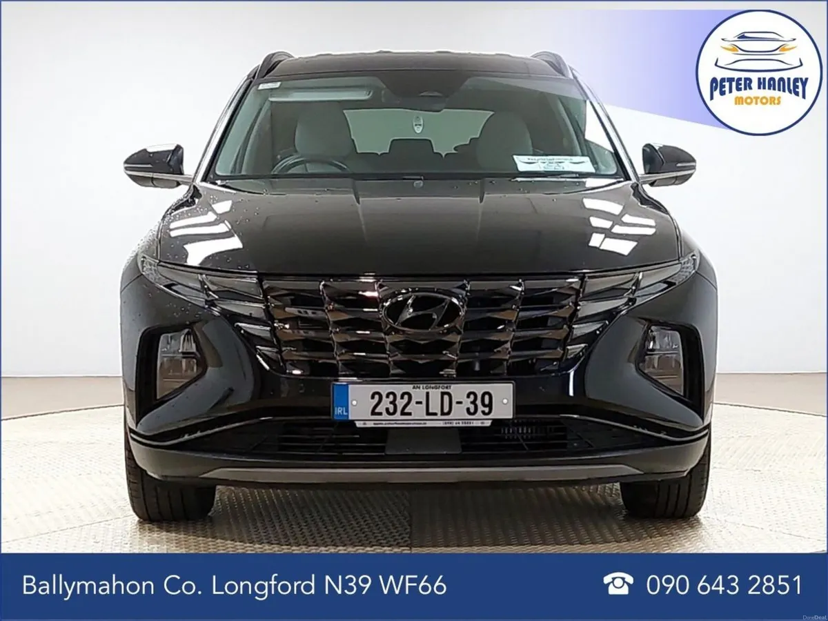 Hyundai Tucson 2WD Executive Plus - Image 2