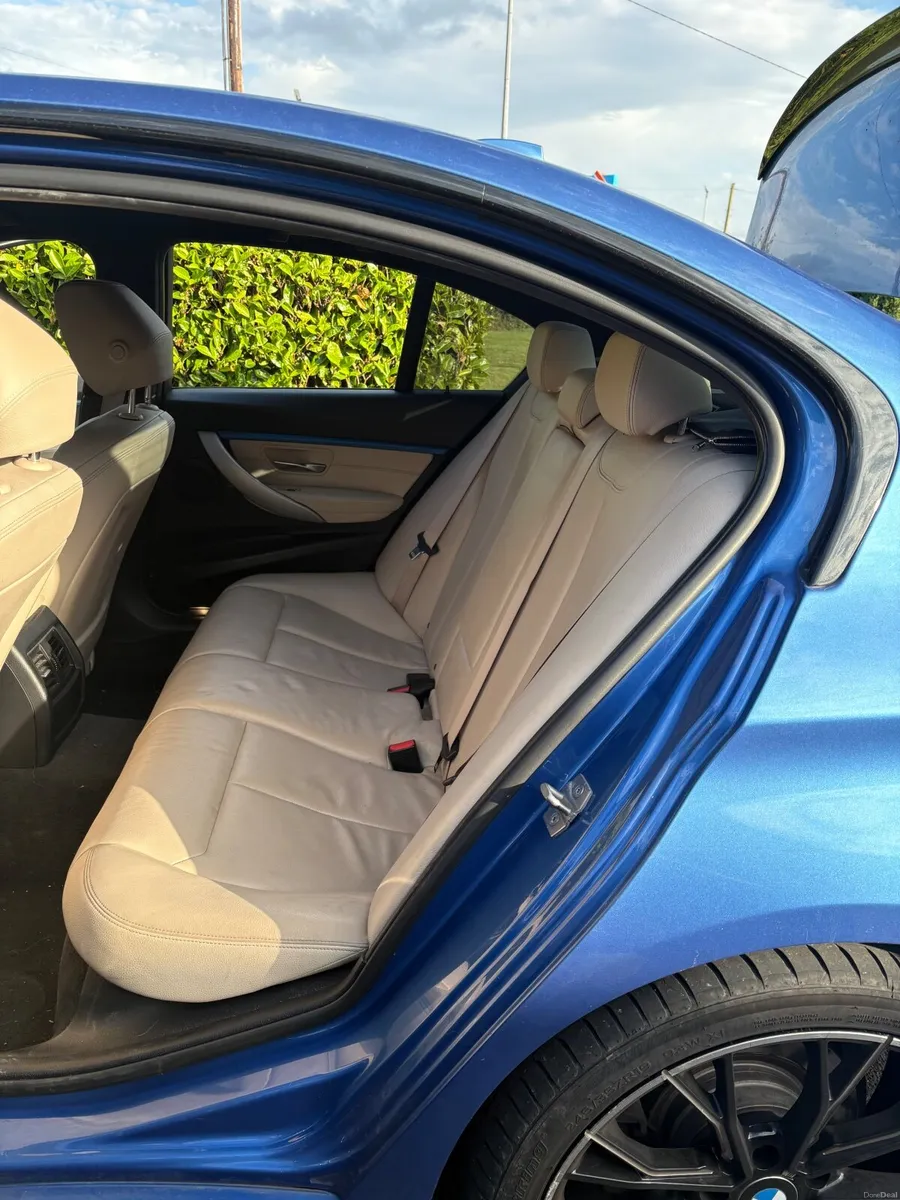 BMW 3-Series 2017 - Image 5