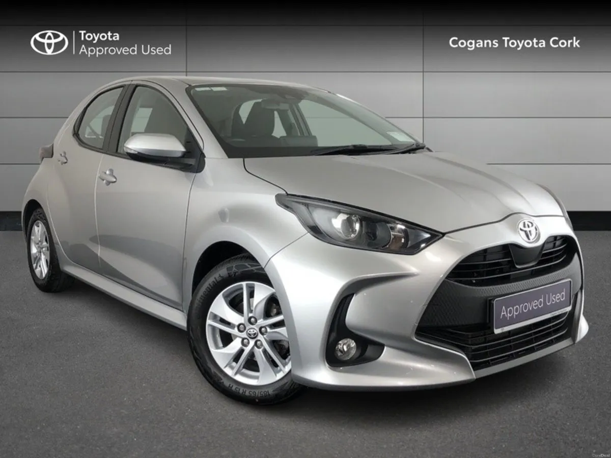 Toyota Yaris 1.0 LUNA 4DR - Image 1