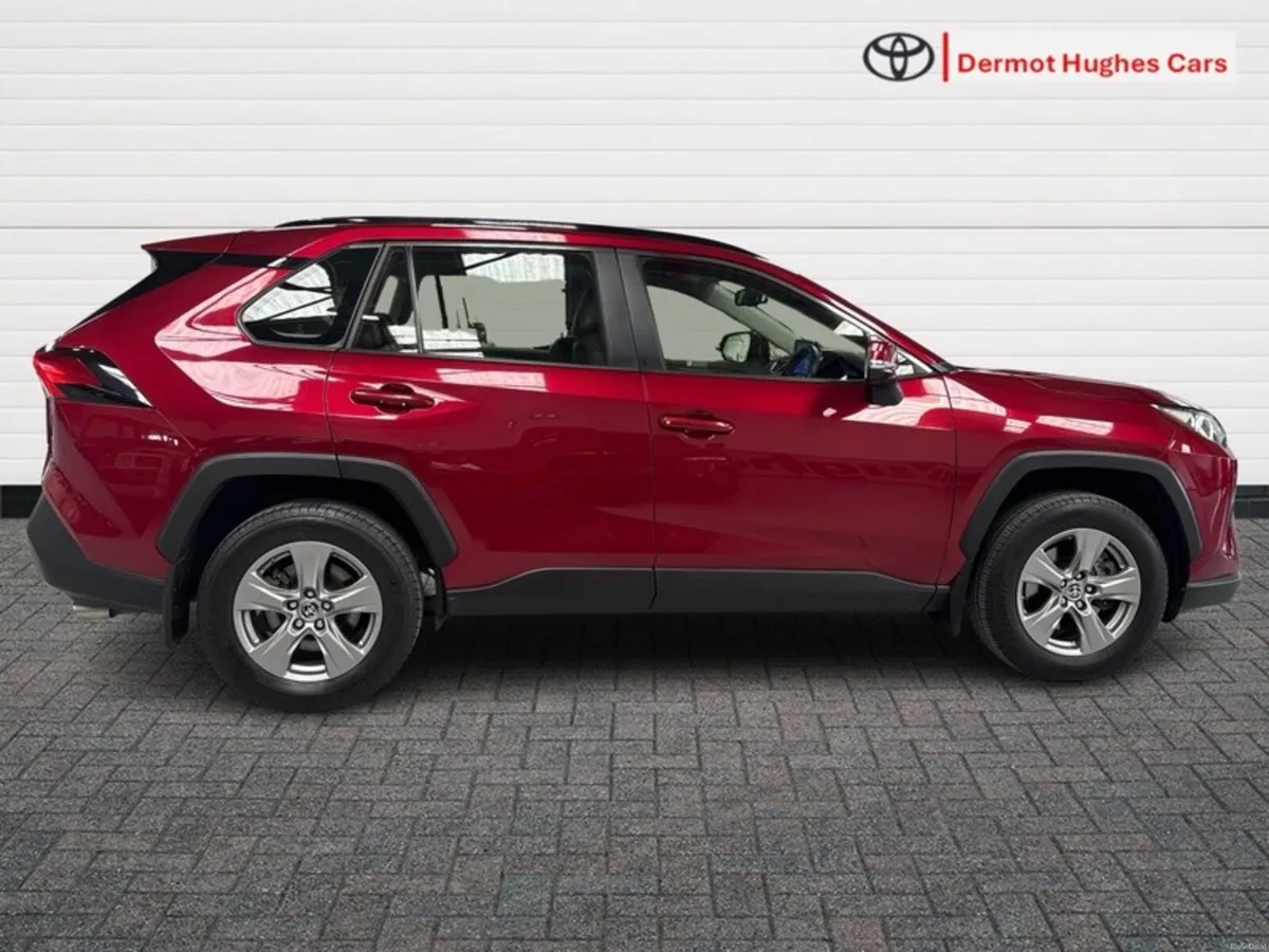 Toyota RAV4 HYBRID LUNA 4DR AUTO ** Black leather - Image 3