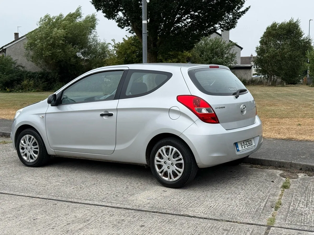 2011 Hyundai i20 ✅ Full service history - Image 2