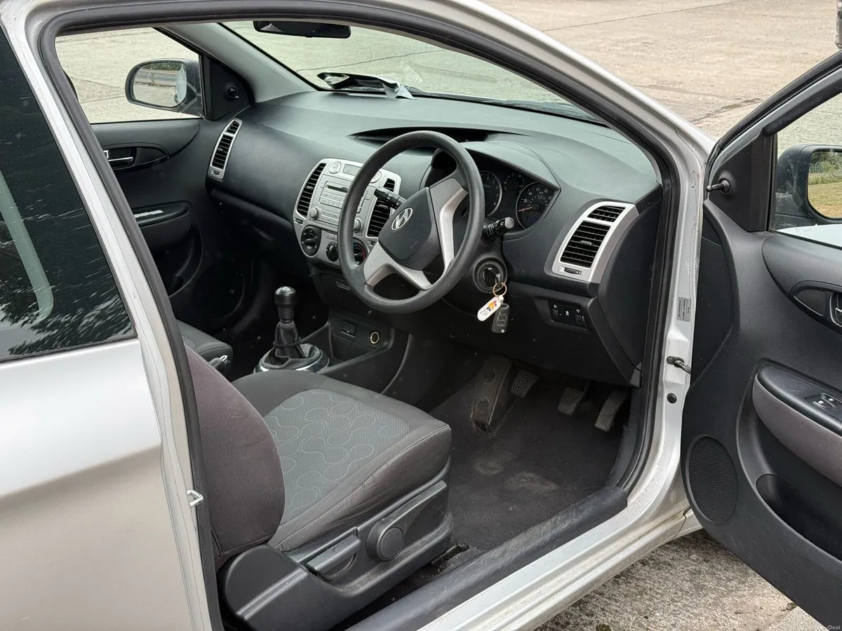2011 Hyundai i20 ✅ Full service history - Image 3