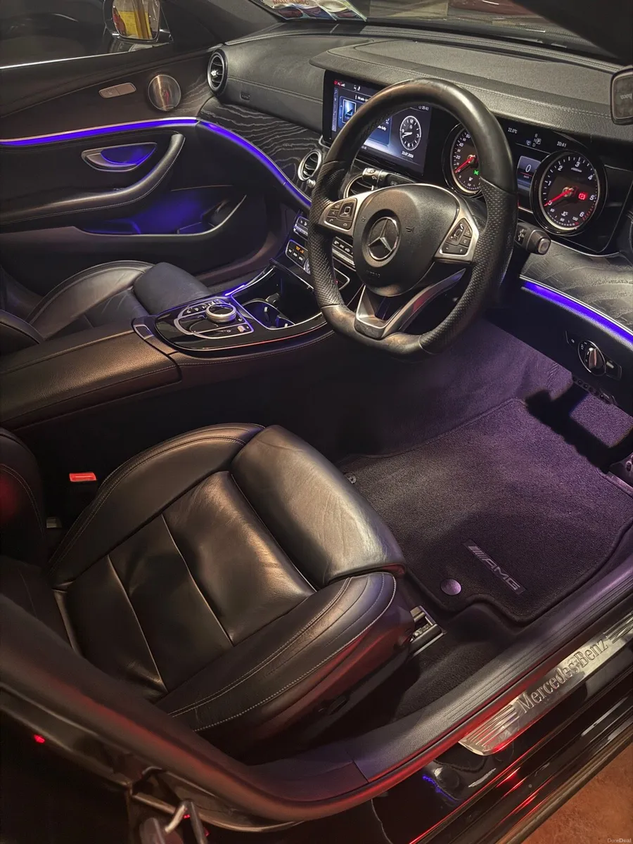 Mercedes-Benz E220d AMG Line 4DR Auto - Image 5