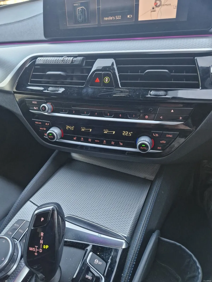 BMW 5-Series 2019 - Image 5