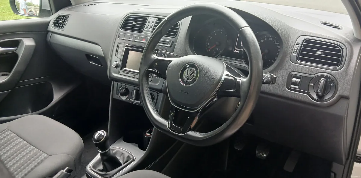 Volkswagen Polo 2015 *IRISH CAR FSH* 1.0 TREND 5dr - Image 5