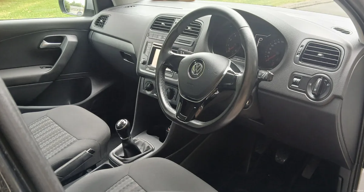 Volkswagen Polo 2015 *IRISH CAR FSH* 1.0 TREND 5dr - Image 6