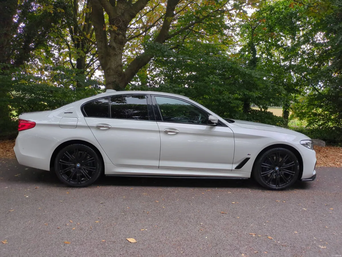 2017 BMW 530E Msport *Mperformance kit* high spec - Image 4