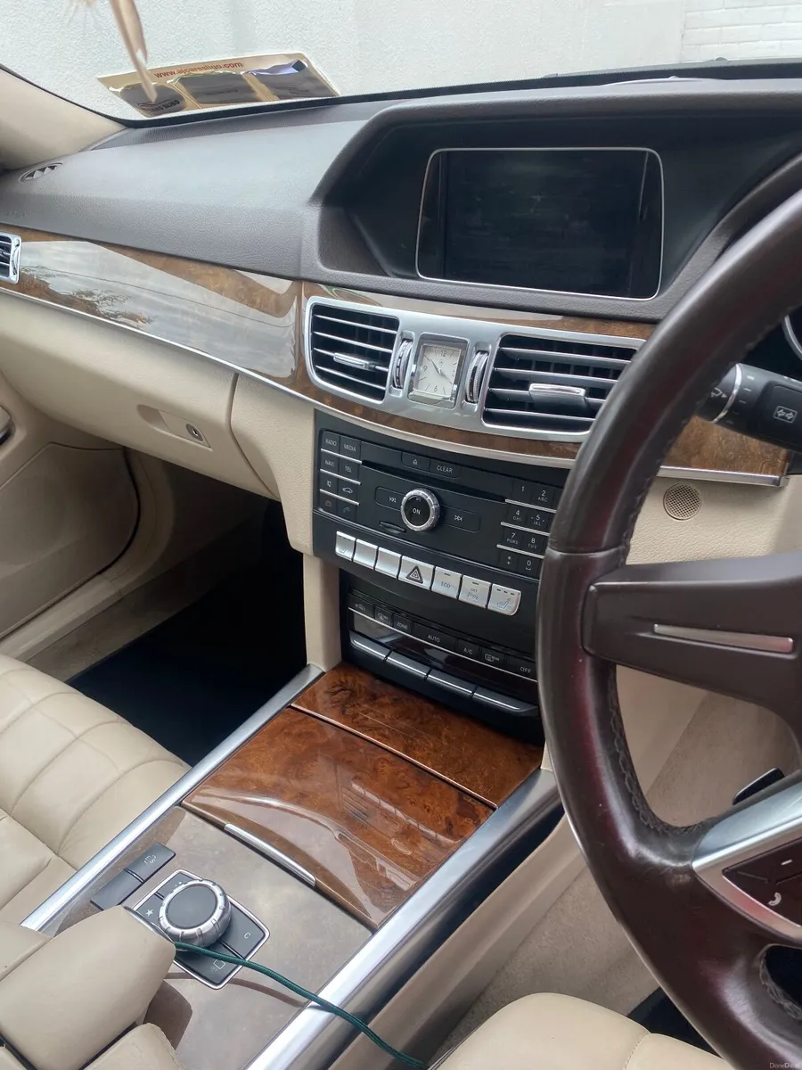 Mercedes-Benz E-Class 2016 - Image 6