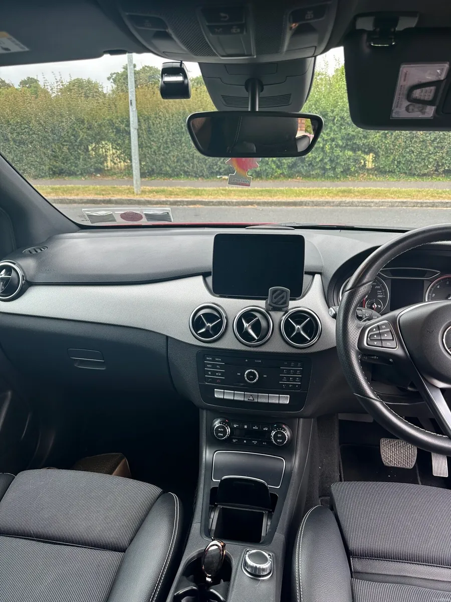 Mercedes B Clas 180 - Image 5