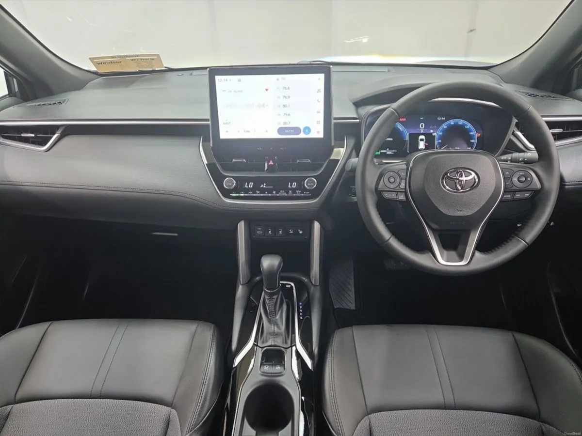 Toyota Corolla Cross Z Hybrid - Image 3