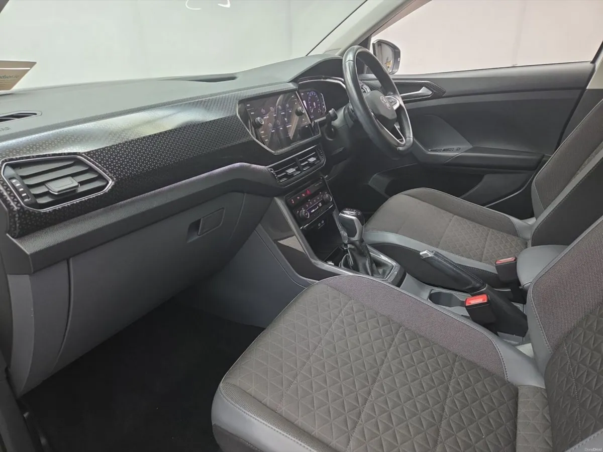 Volkswagen T-Cross TSI Style DSG - Image 4