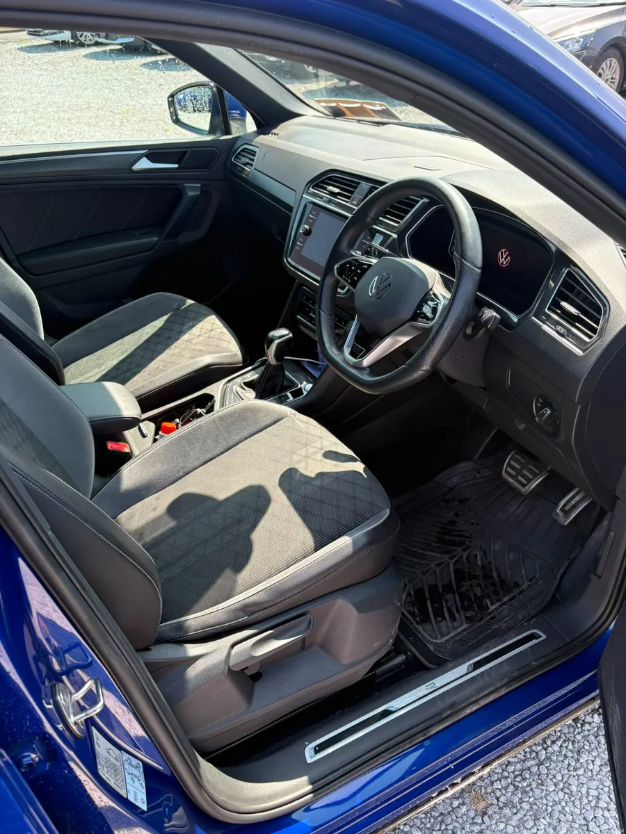 Volkswagen Tiguan 2021 RLINE - Image 6