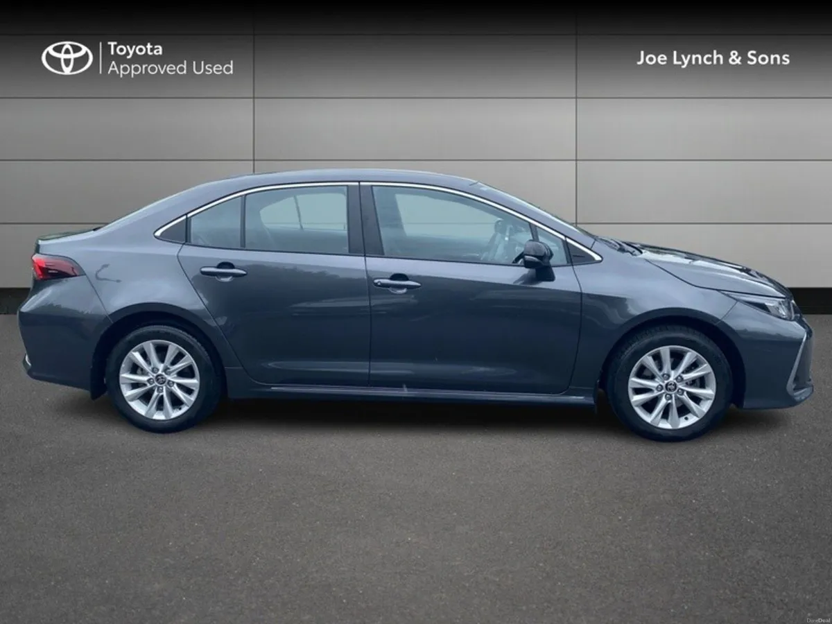 Toyota Corolla COROLLA SALOON LUNA - Image 3