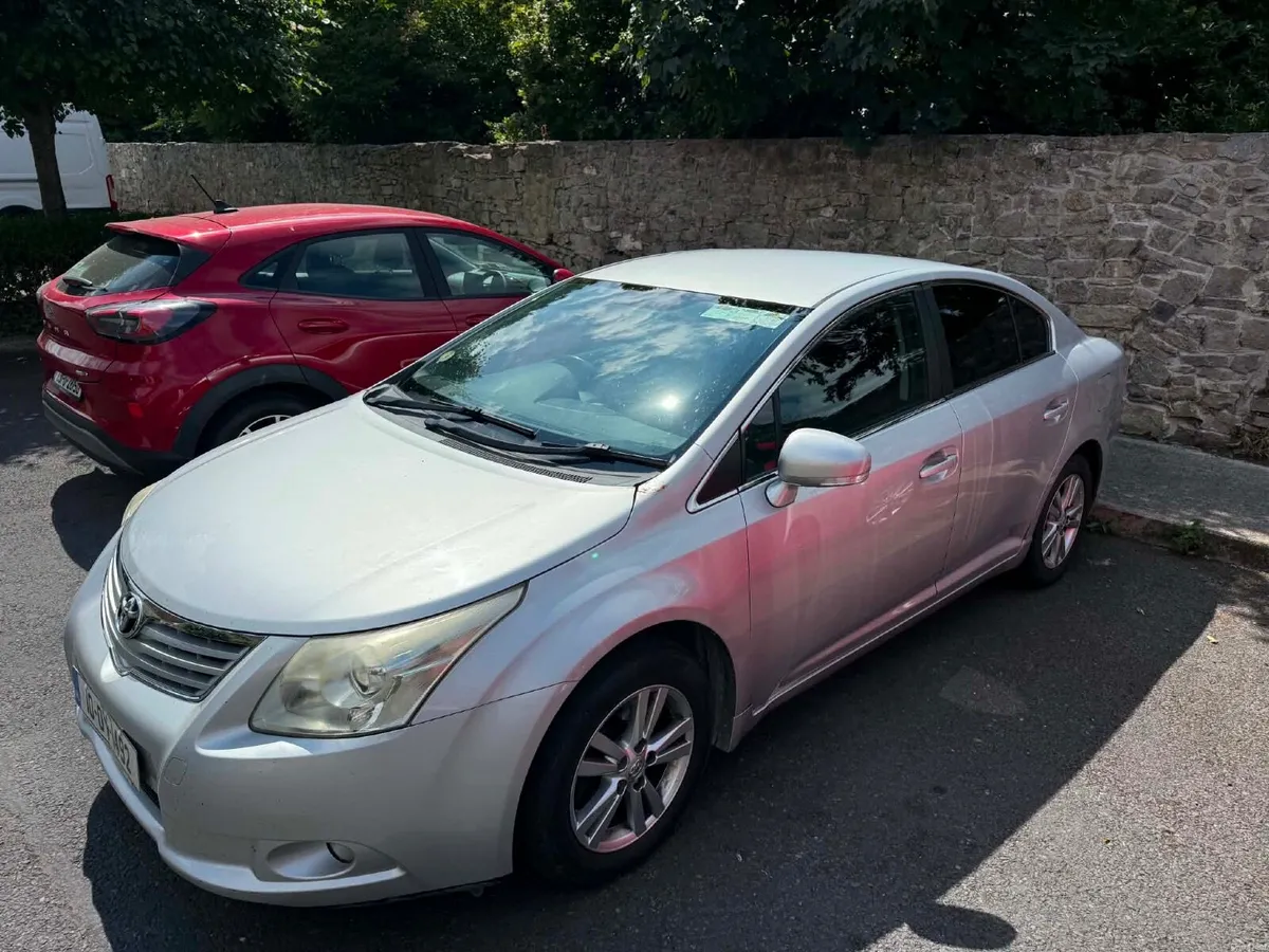 Toyota Avensis 2010 - Image 5
