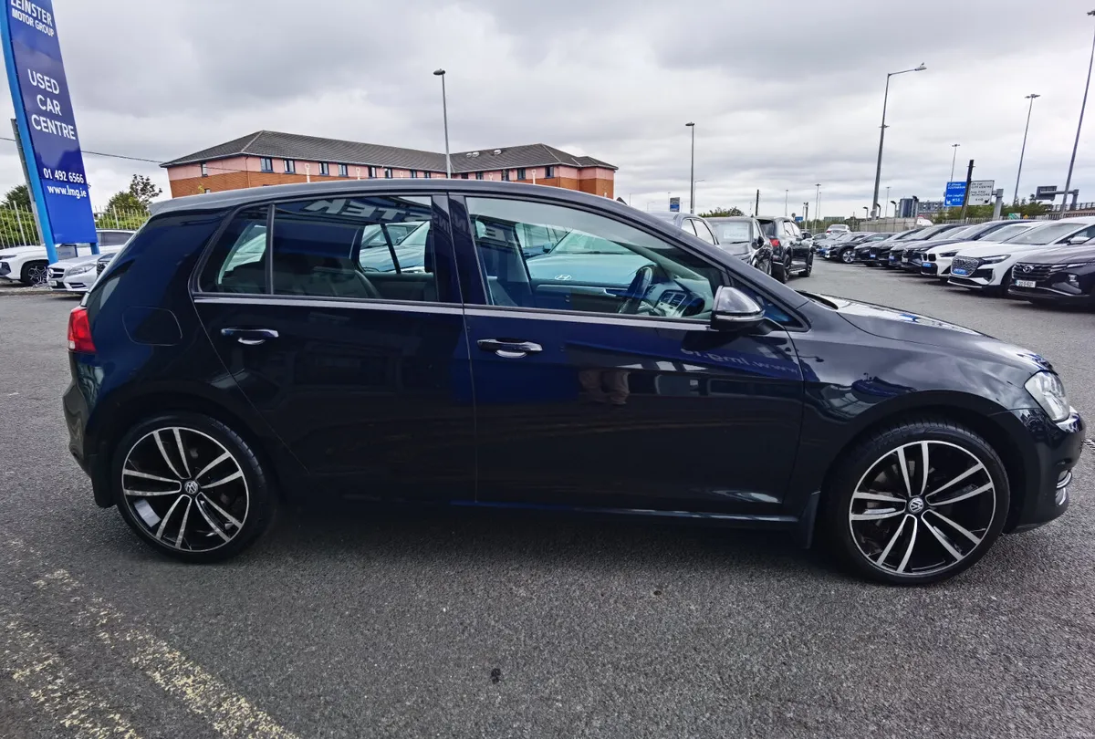 VOLKSWAGEN GOLF 1.6TDI MATCH 110BHP - Image 4