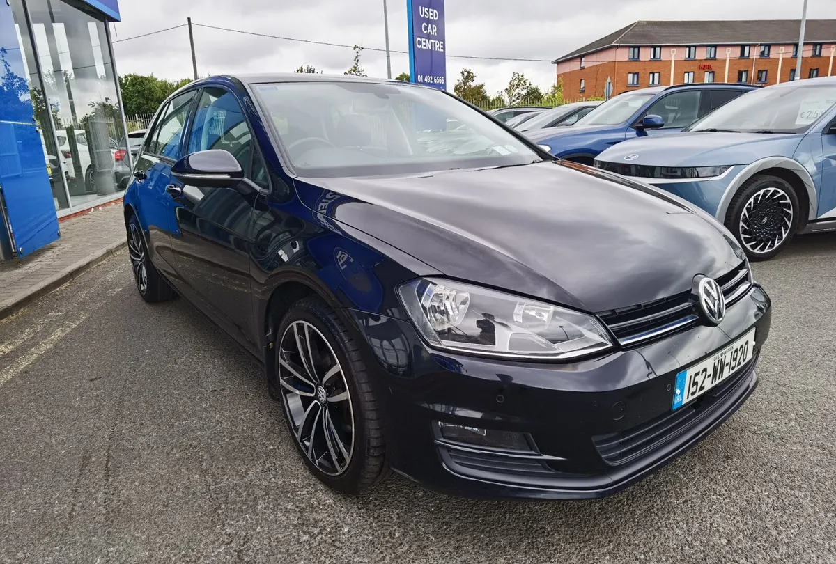 VOLKSWAGEN GOLF 1.6TDI MATCH 110BHP - Image 3