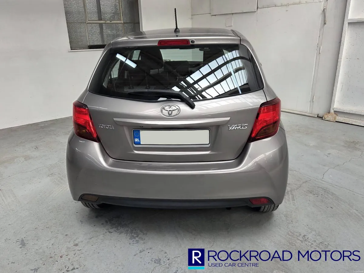 Toyota Yaris 1.0 Luna,  2015 - Image 4
