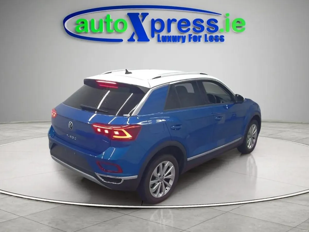Volkswagen T-Roc 2.0 TDI STYLE, Low mileage - Image 6