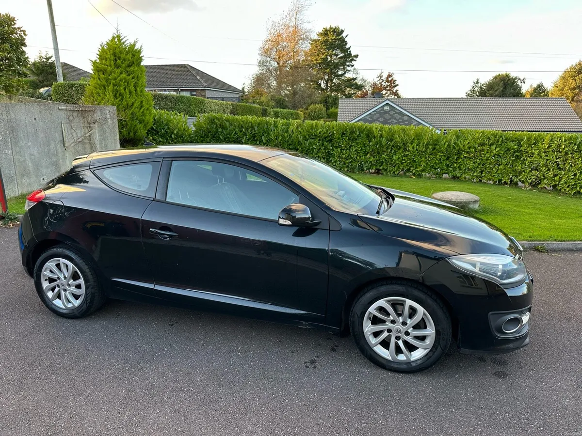 141 Renault Megane Dynamique 1.6 Petrol | New NCT - Image 2