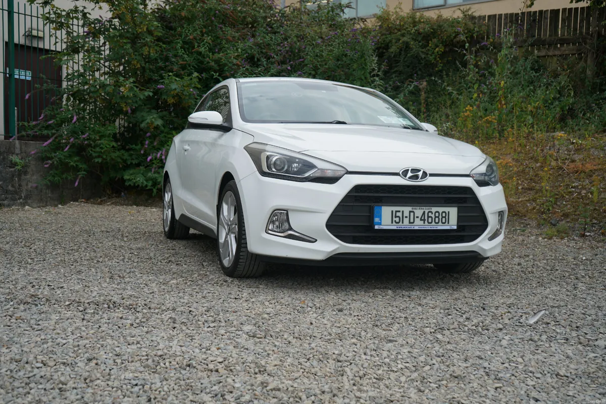 2015 Hyundai i20 - Image 2