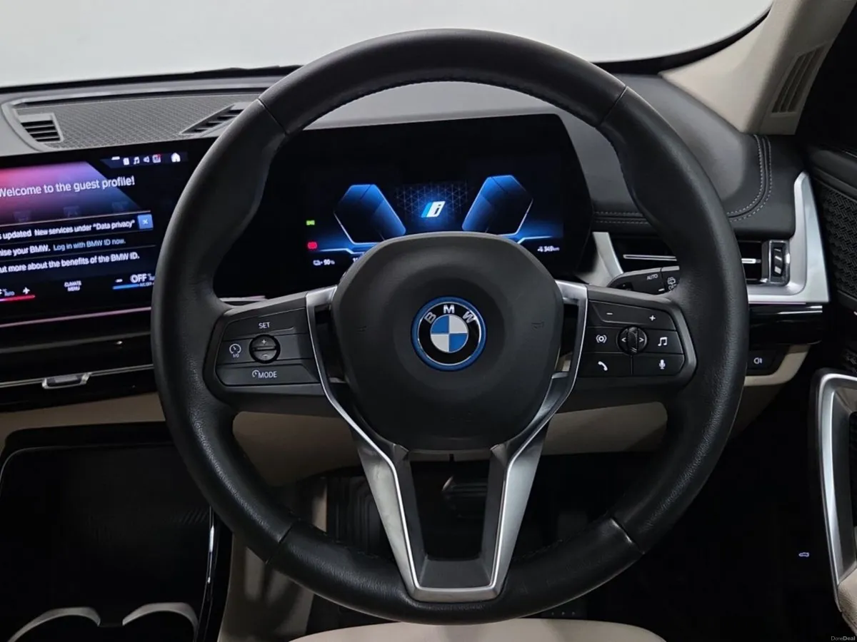 BMW iX1 xDrive30 xLine - Image 5