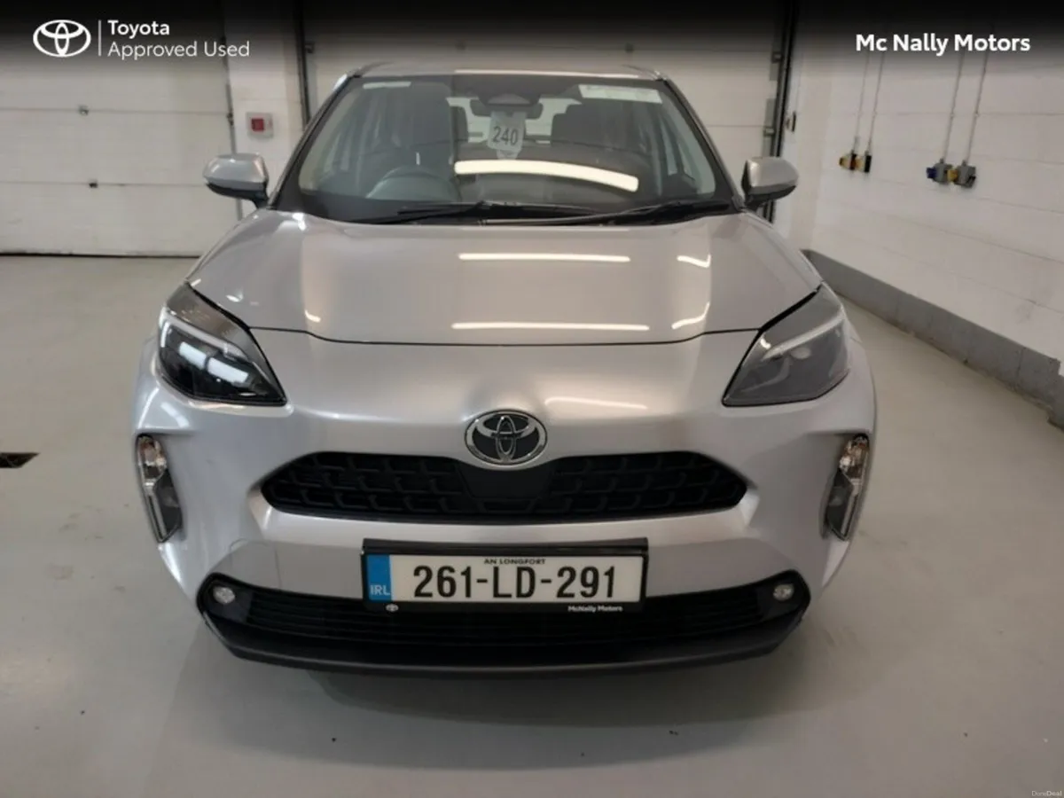 Toyota Yaris Cross LUNA 3 FREE SERVICES - Image 5