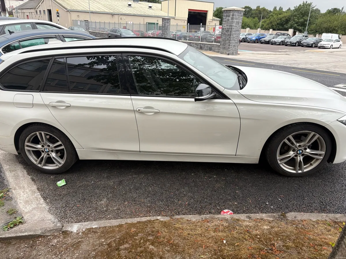 BMW 318d touring - Image 4