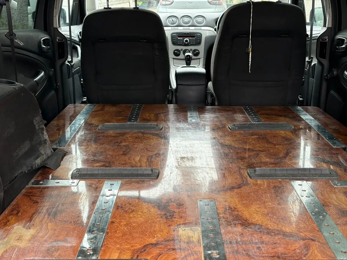Ford Galaxy 2011 - Image 4
