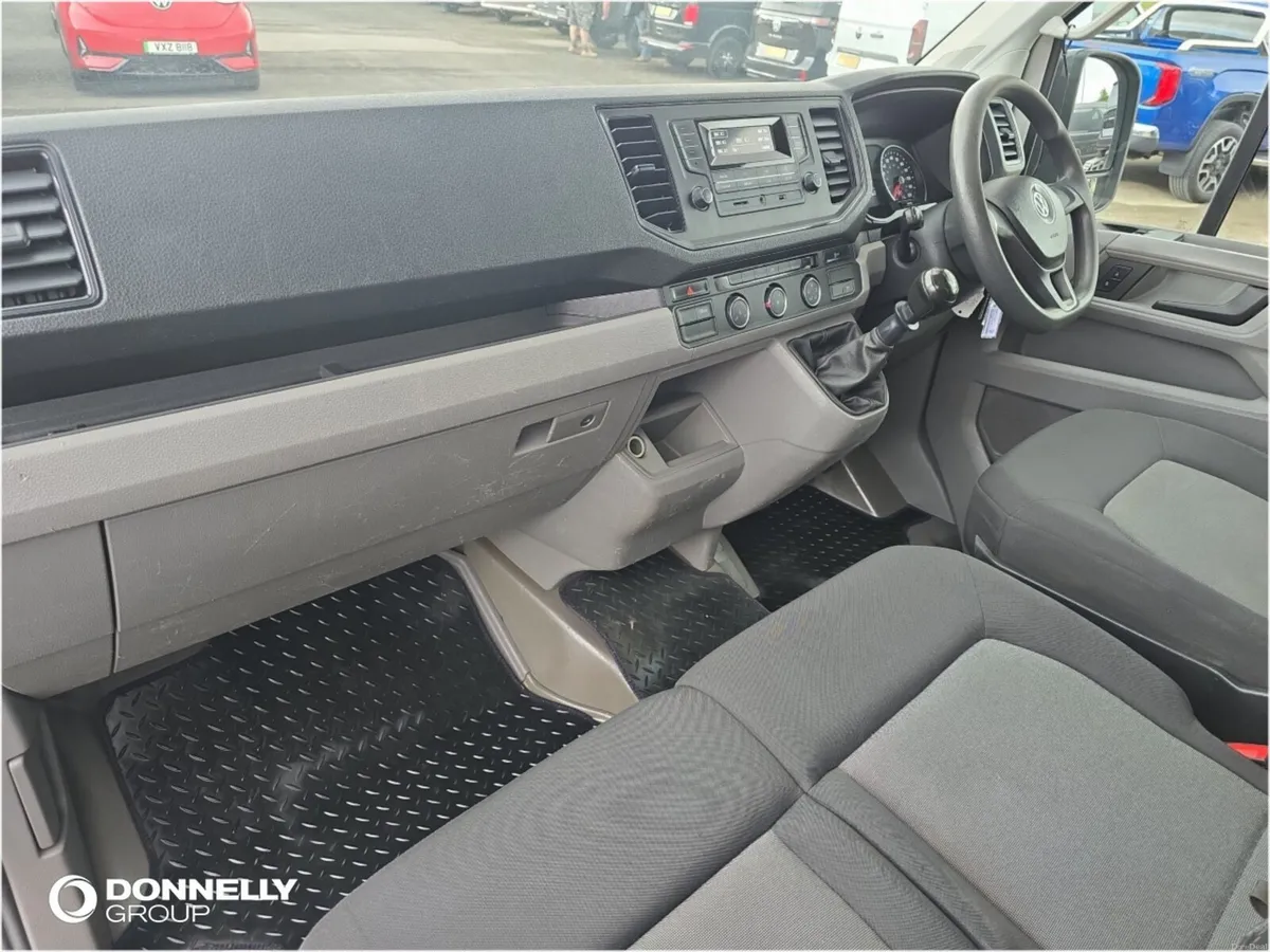 Volkswagen Crafter Cr35 Mwb Diesel Fwd Startline - Image 2