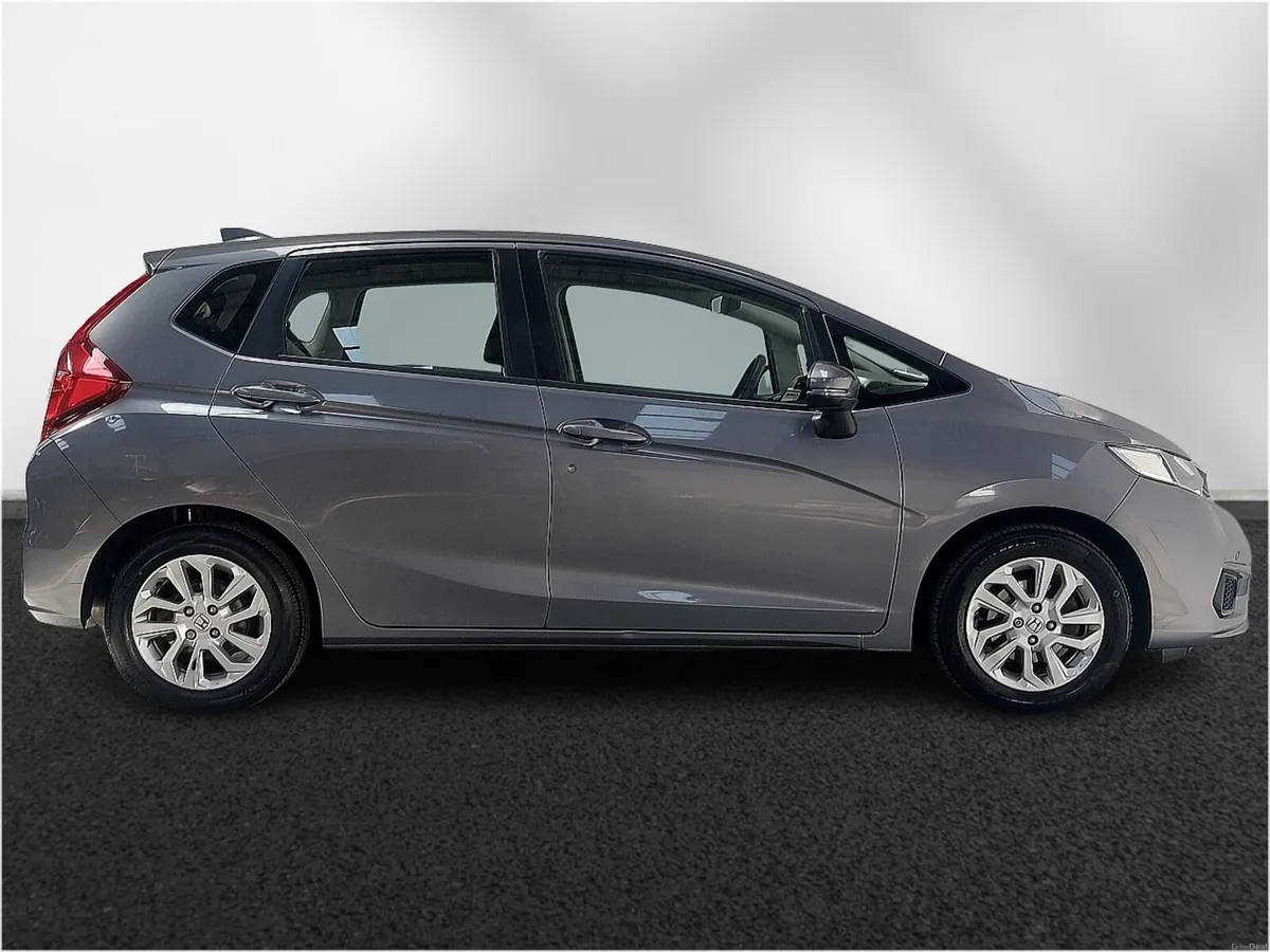 Honda Jazz Hatchback SE - Image 5