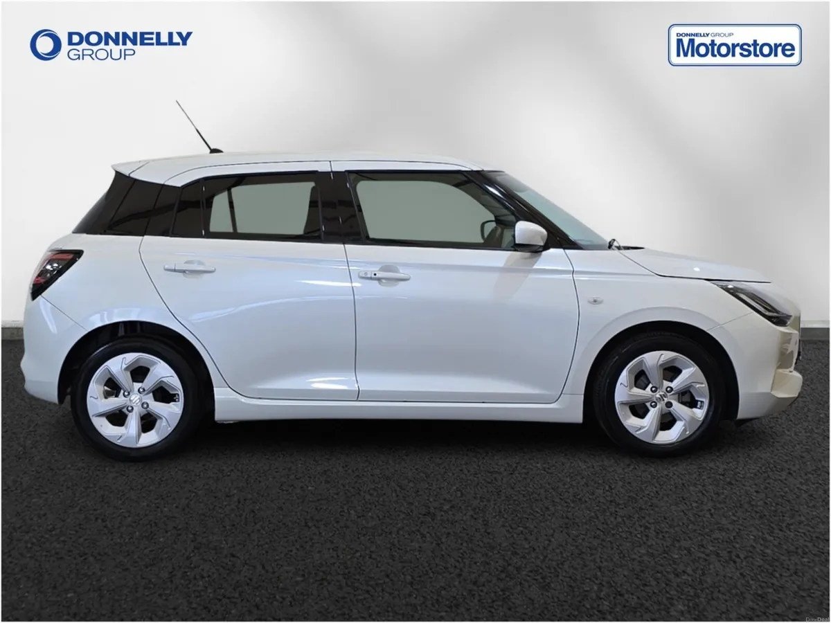 Suzuki Swift Hatchback Motion - Image 3