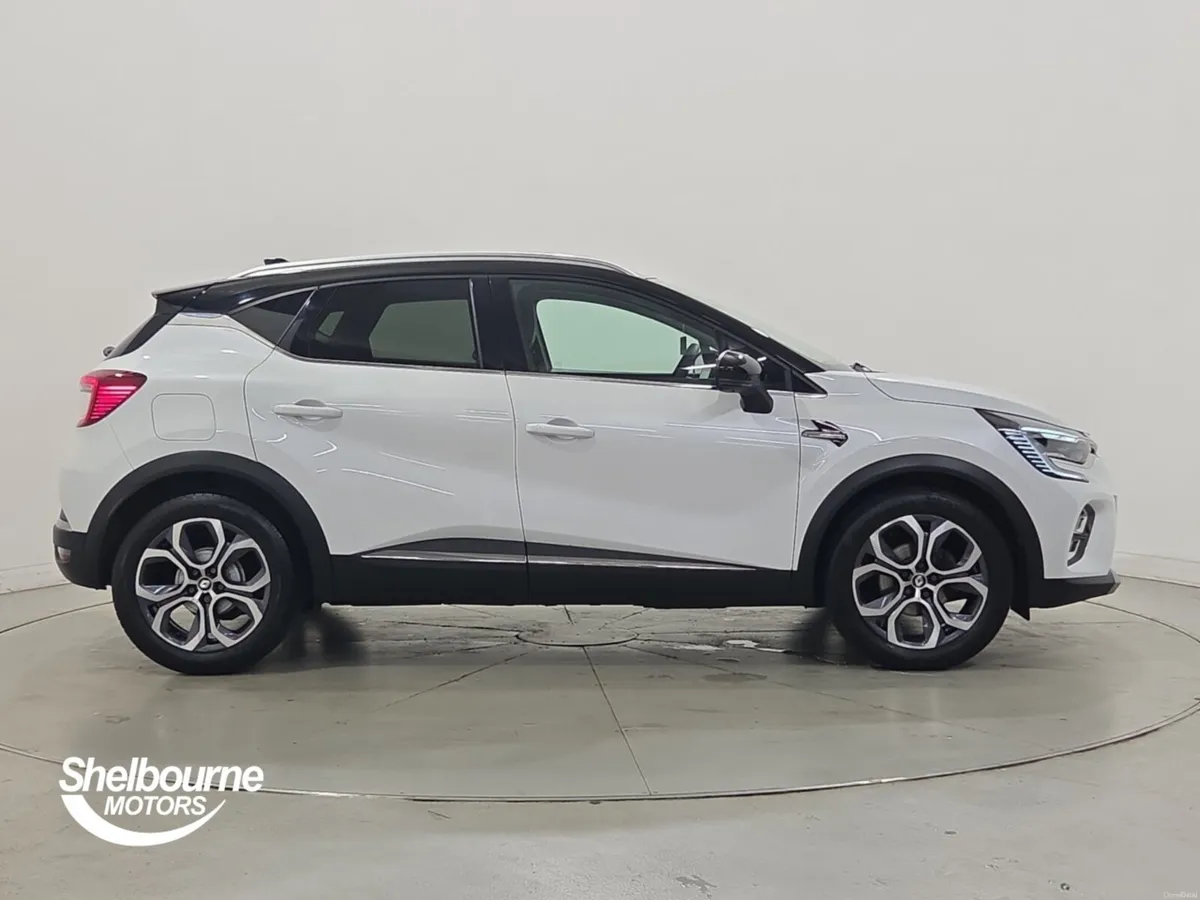Renault Captur Hatchback Techno - Image 3